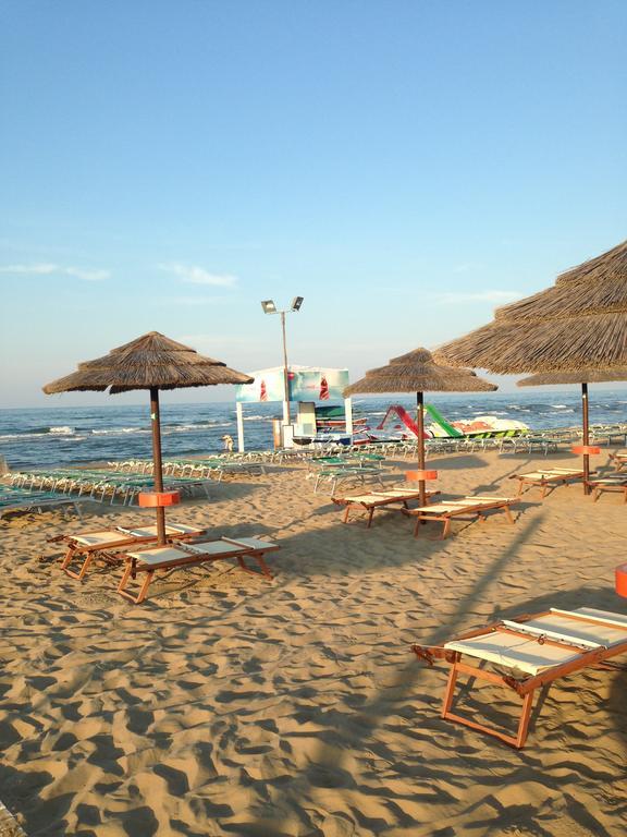 Hotel Santiago Rimini Eksteriør billede