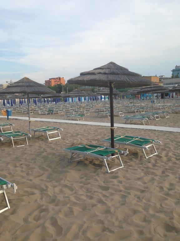 Hotel Santiago Rimini Eksteriør billede